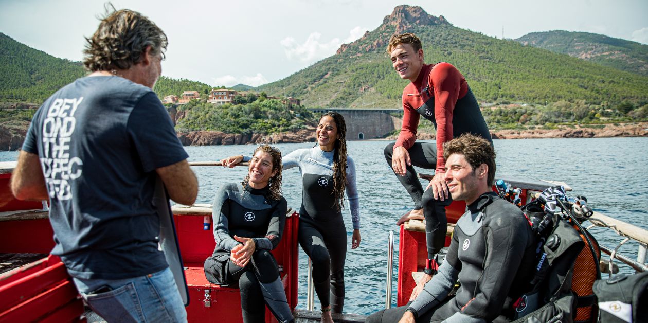 Scuba diving Equipment and Snorkeling Gear | Aqualung®